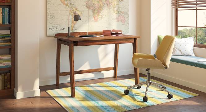 Larsson Study Table